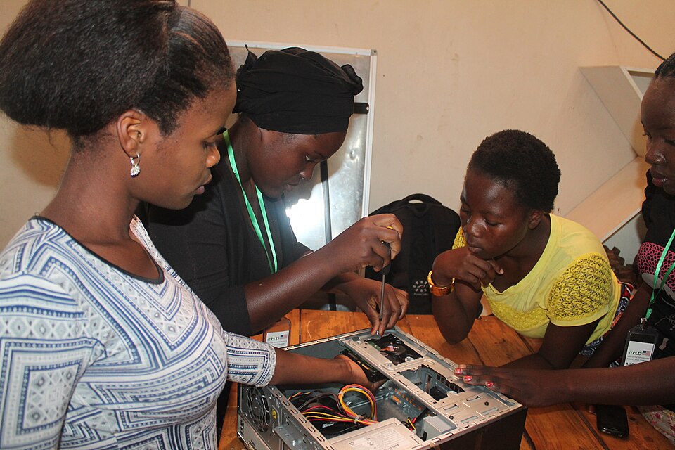 Computer Hardware Maintenance & Repair